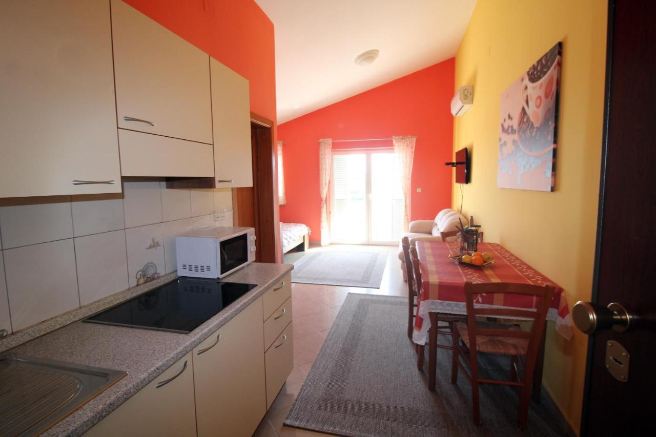 Studio Apartment Aniko Премантура Екстериор снимка